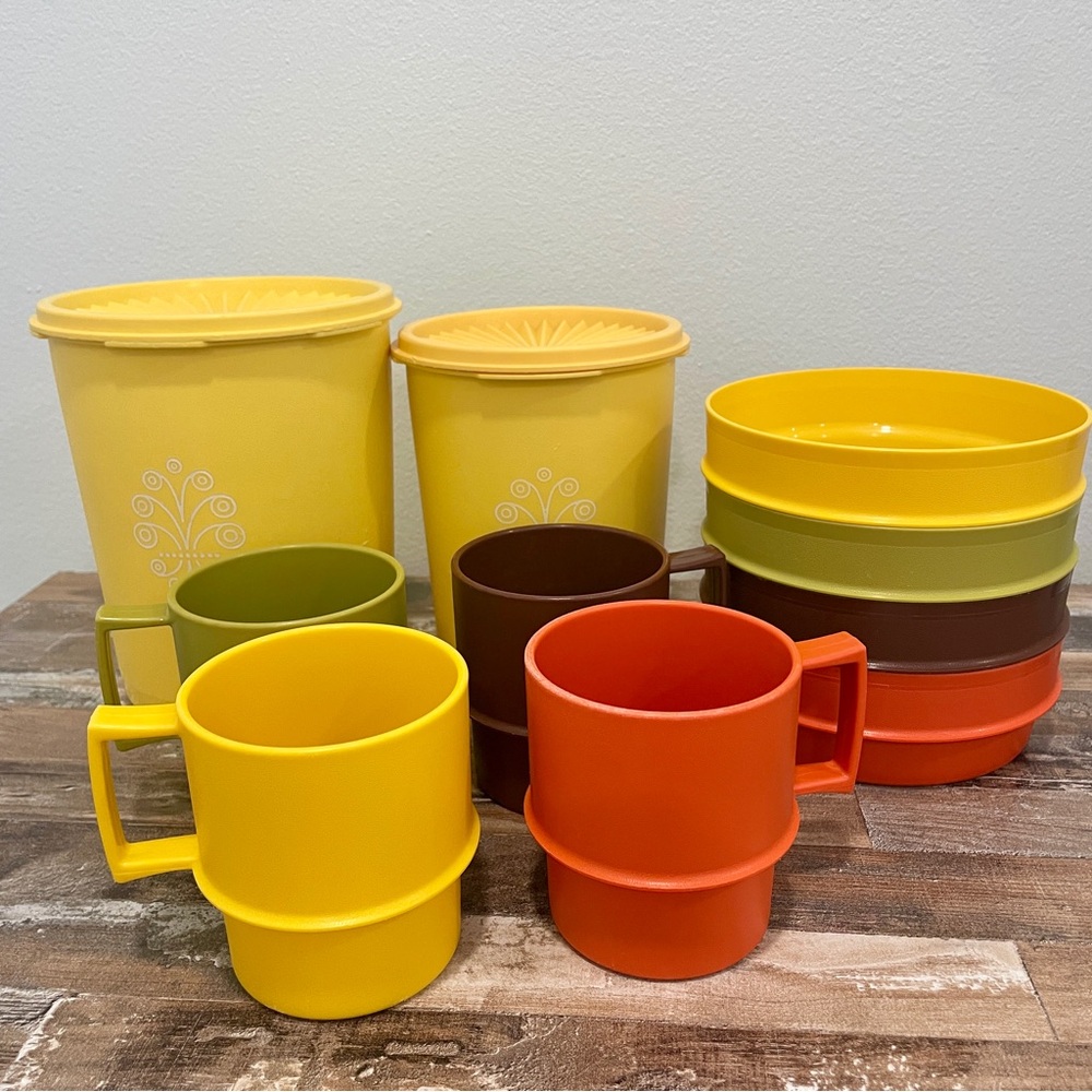 VNTG 70s TUPPERWARE Harvest Cups Bowls Canisters Orange Brown Green Yellow 10pc